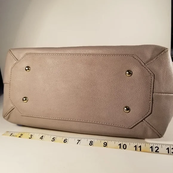 Betsey Johnson Tote - Picture 4 of 13